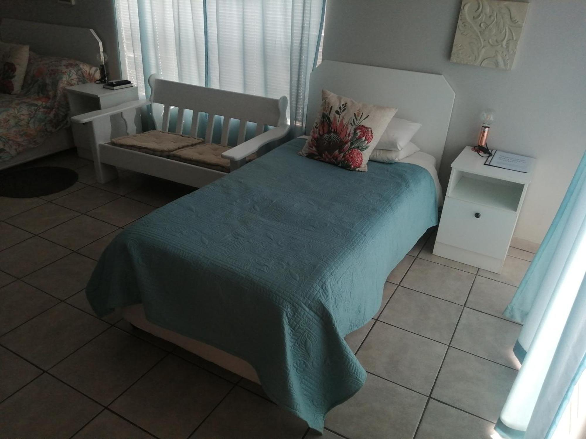 Larochelle Guesthouse Keetmanshoop Zimmer foto
